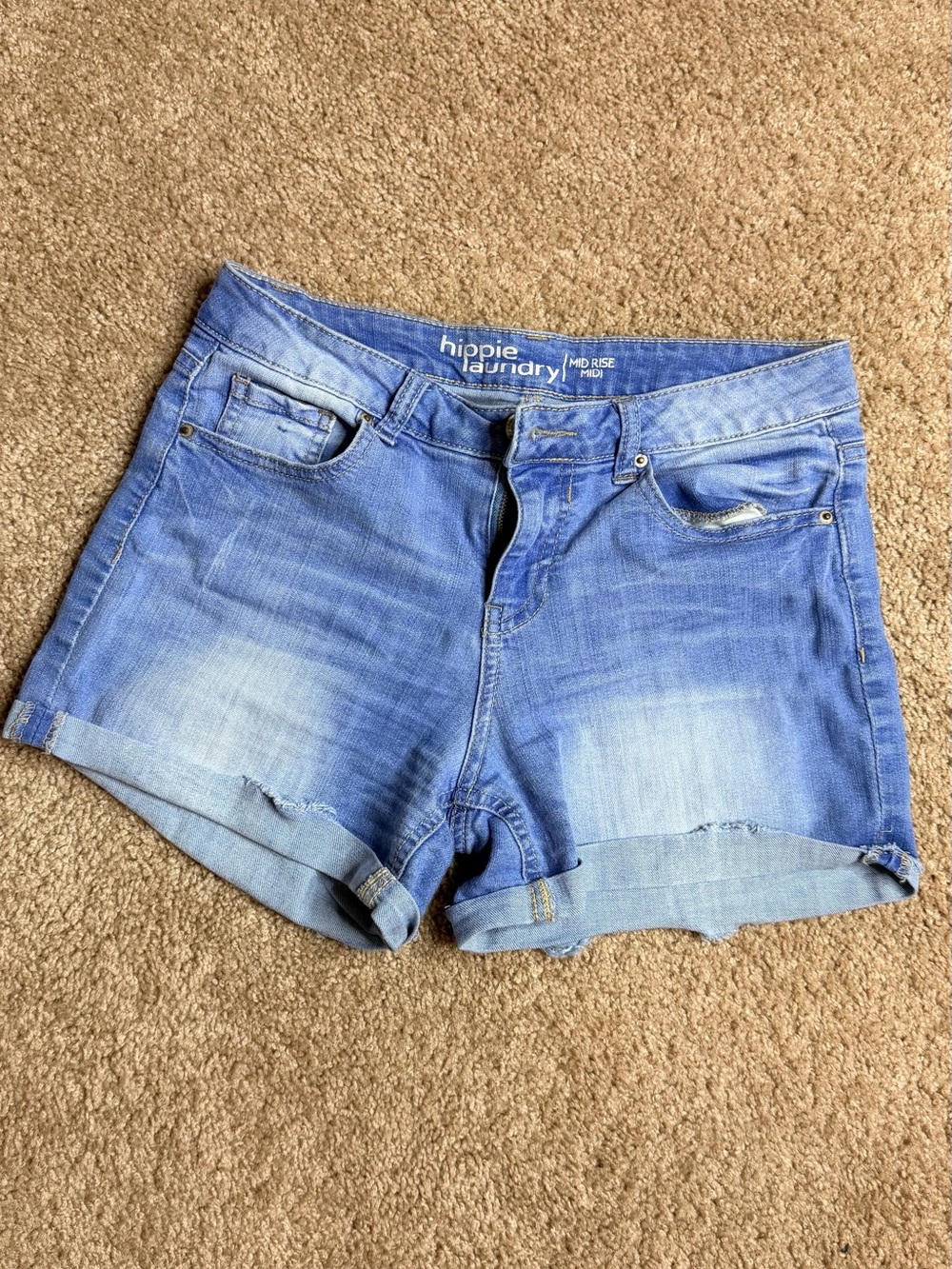 Denim stretchy shorts